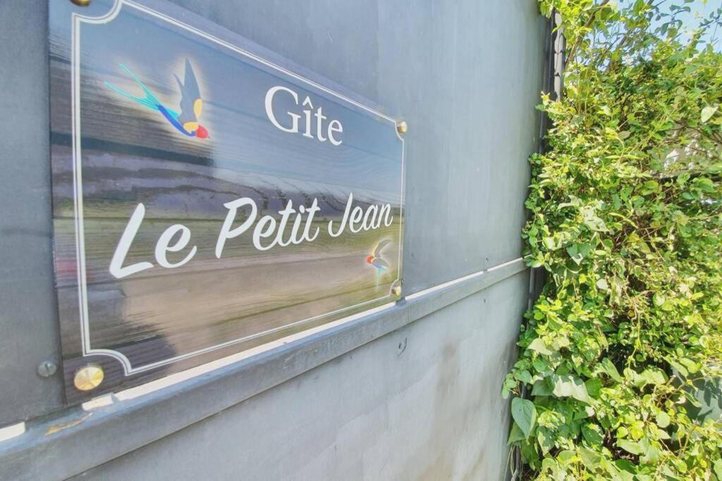Le Petit Jean Villa La Vernelle Bagian luar foto